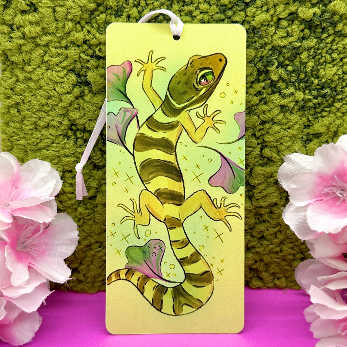Banded Gecko and Ginkgo Leaves Bookmark